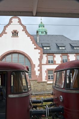 Kopf an Kopf im Bahnhof Bad Homburg am 11.09.2022
